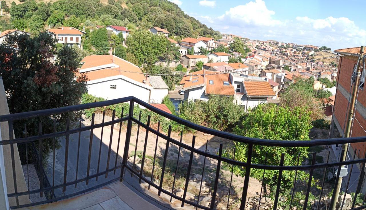 Casa Sias Appartement Santu Lussurgiu Buitenkant foto